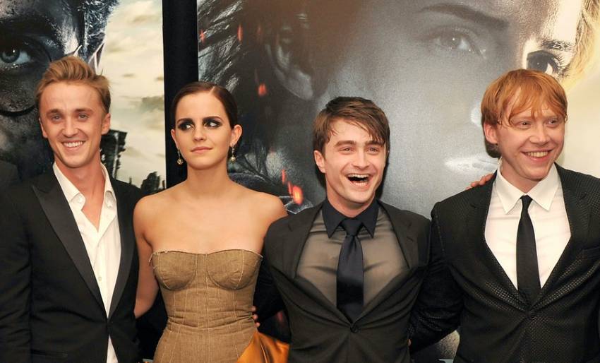 Bintang film Harry Potter: Tom Felton, Emma Watson, Daniel Radcliffe, dan Rupert Grint. (Foto: bustle.com)