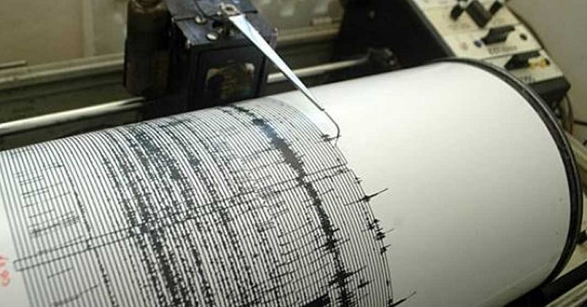 Gempa bumi pengukur adalah alat Alat Yang
