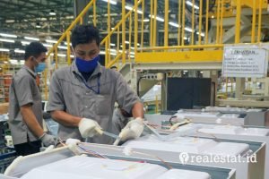 Pabrik Referigerator lemari es Sharp KIIC realestat.id dok