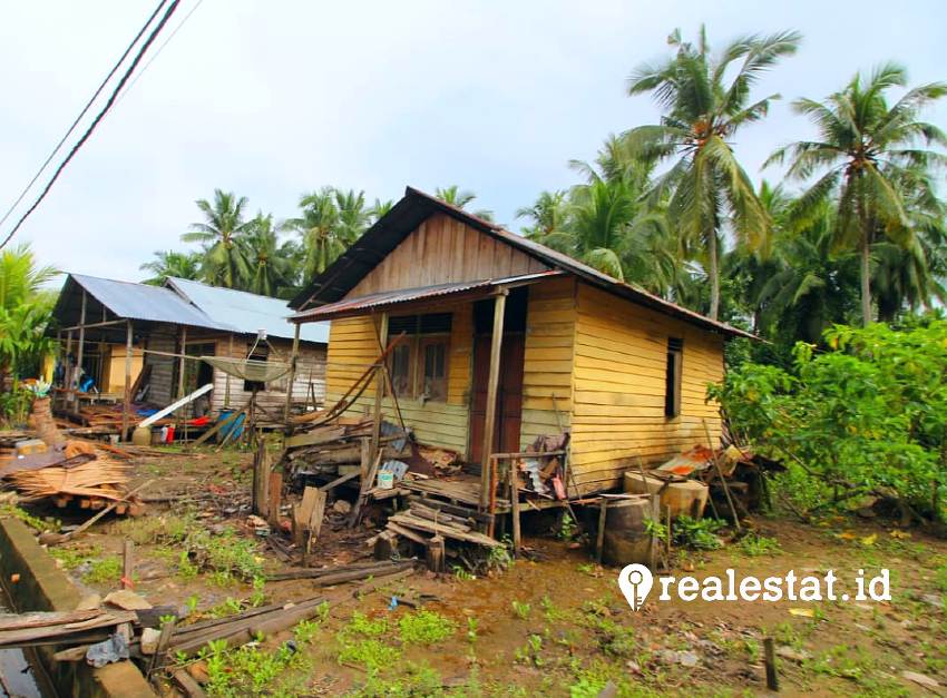 Rumah tidak layak huni (RTLH) di Kabupaten Mempawah, Kalimantan Barat. (Foto: Dok. Kementerian PUPR)
