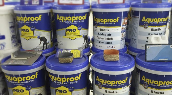 Aquaproof, cat pelapis anti bocor Aquaproof, tips mengatasi dinding rembes
