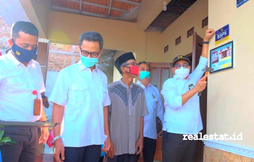 Direktur Jenderal Perumahan Kementerian PUPR, Khalawi Abdul Hamid saat kunjungan kerja di Sleman, Yogyakarta (Foto: Dok. Kementerian PUPR) 