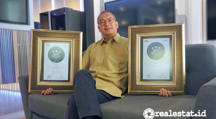 Andrew Gultom Head of HA Product Strategy Division Sharp Indonesia Best Brand Awards 2020