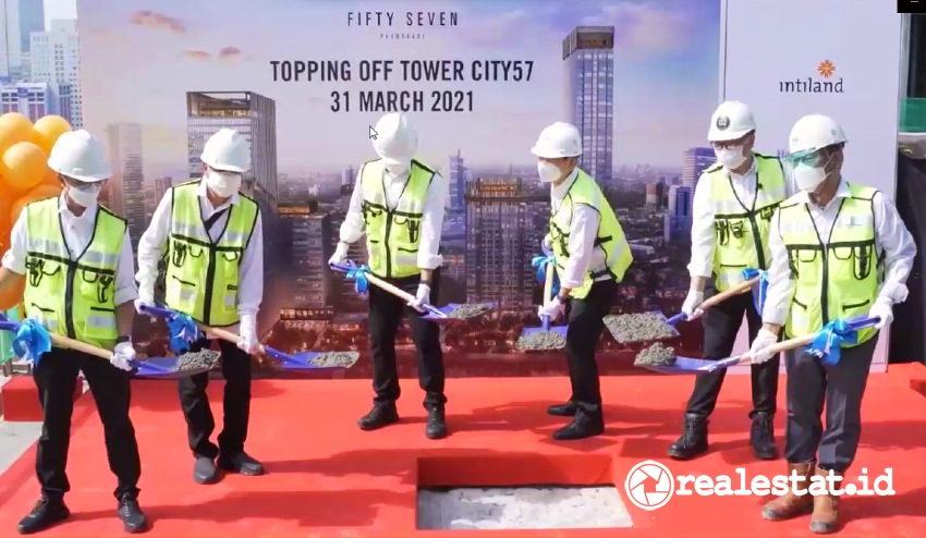 Topping Off Tower City 57 Promenade.