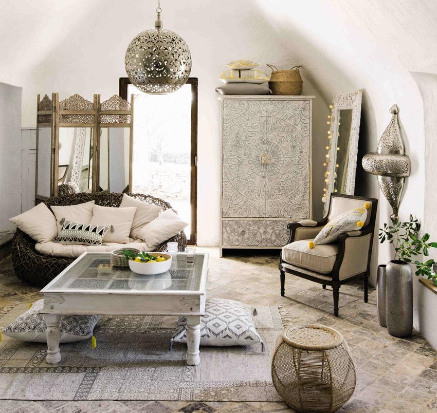 Dekorasi interior bernuansa gaya Maroko bisa menjadi salah satu pilihan ide menata ruangan untuk menyambut Hari Raya Idul Fitri. (Foto: novocom.top)
