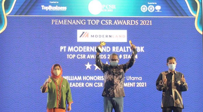Modernland Realty Penghargaan TOP CSR Awards 2021 realestat.id dok