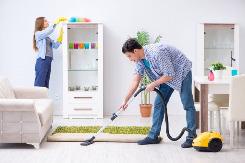 Ilustrasi membersihkan rumah dengan efektif. (Foto: Shutterstock)