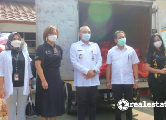 Sinar Mas Land Berikan 1.000 Paket Bahan Pangan kepada Warga Terdampak Covid-19 di Kabupaten Tangerang realestat.id dok
