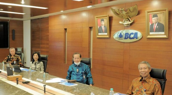 Direksi Bank BCA memaparkan kinerja keuangan Semester I 2021 realestat.id dok