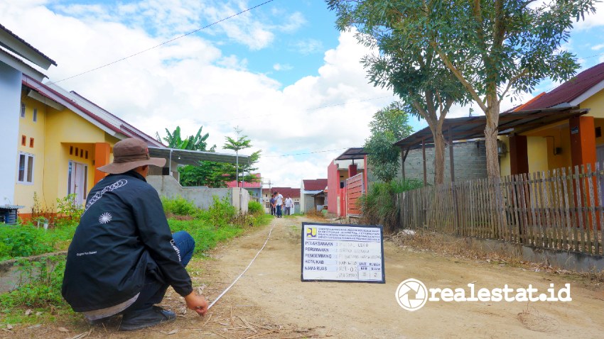Kementerian PUPR salurkan bantuan prasarana, sarana, dan utilitas (PSU) kepada delapan pengembang perumahan subsidi di Gorontalo. (Foto: Kementerian PUPR)