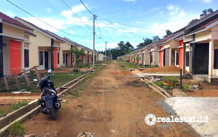 Bantuan prasarana, sarana dan utilitas (PSU) di Kalimantan Barat (Foto: Dok. Kementerian PUPR)