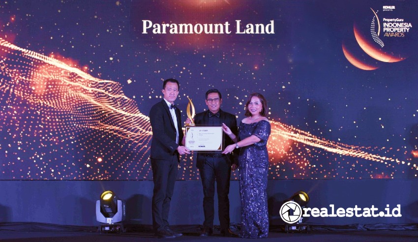 Paramount Petals menyabet predikat Best Township Masterplan Design di ajang PropertyGuru Indonesia Property Awards 2021.