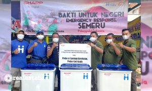 Serah Terima Donasi dari Sharp Indonesia ke pengungsi Semeru, Lumajang.