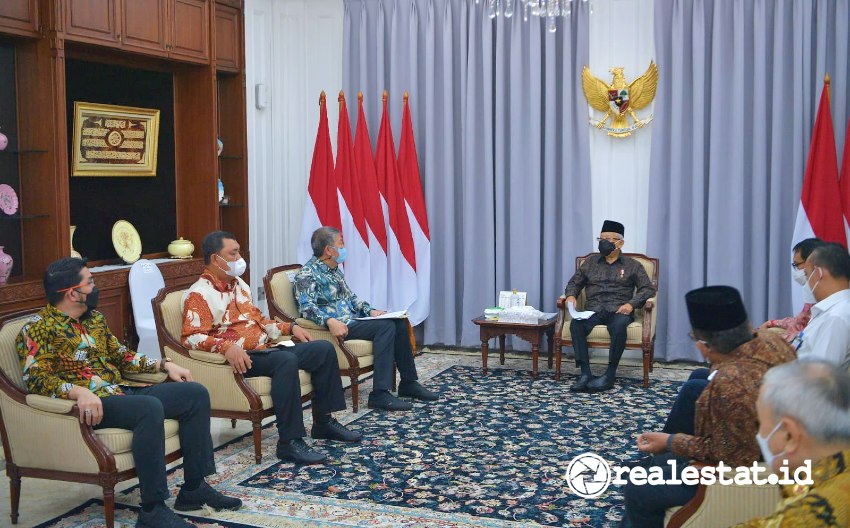 Wapres Ma’ruf Amin, saat menerima Direktur Jenderal Perumahan Kementerian PUPR, Iwan Suprijanto dan DPP REI di Jakarta, Selasa, 24 Mei 2022. 