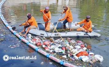 Yayasan Wings Peduli dan Pemkot Surabaya Pasang Trash Boom di Lima Titik realestat.id dok