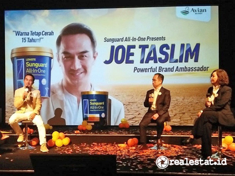 Joe Taslim sebagai brand ambassador Avian Sunguard All-in One