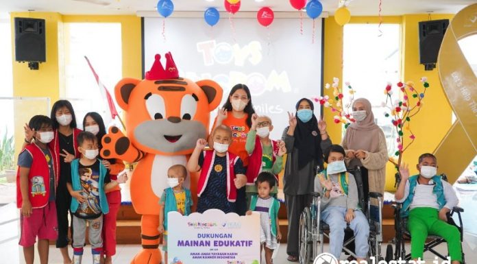 Hari Anak Nasional Toys Kingdom Anak Penderita Kanker YKAKI realestat.id dok