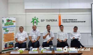 Komisioner BP Tapera, Adi Setianto (tengah) didampingi deputi komisioner, menerangkan program Tapera Property Expo 2022 kepada awak media, Senin, 21 November 2022. (Foto: istimewa)