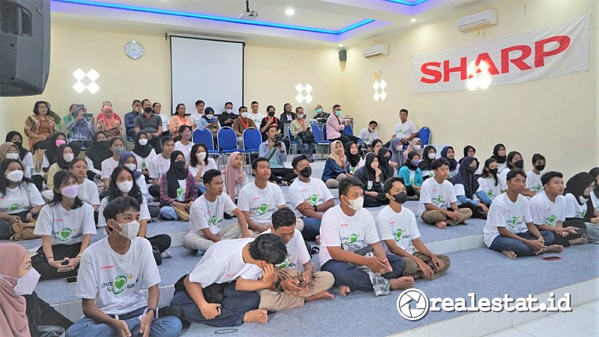 Eco-bition Workshop di SMAN 8 Surakarta Sharp realestat.id dok