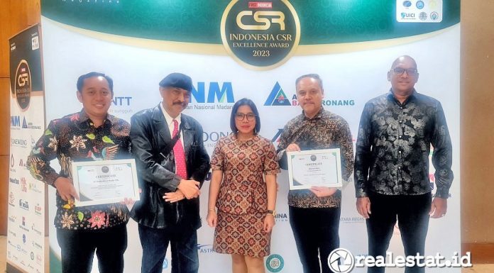 PT Modernland Realty Tbk Penghargaan Indonesia CSR Excellence Award ICEA 2023 realestat.id dok2