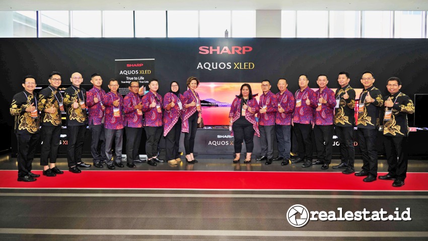 Manajemen Sharp Indonesia AQUOS XLED TV 4K realestat.id dok