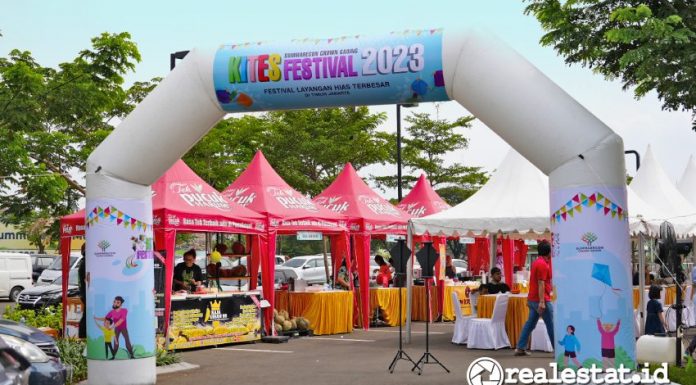 Kite Festival 2023 Summarecon Crown Gading realestat.id dok