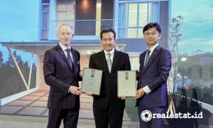 Wahyu Sulistio, Direktur PT Metropolitan Land Tbk menerima Asia Pacific Property Awards 2023 - 2024 di Bangkok, Thailand, Rabu, 31 Mei 2023. (Foto: istimewa)