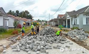 Bantuan PSU Jalan Lingkungan bagi Rumah Subsidi di Kalimantan Selatan (Foto: dok. Kementerian PUPR)