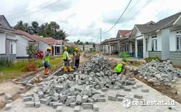 Bantuan Pembangunan PSU Jalan Lingkungan Rumah Subsidi Kalimantan Selatan Kementerian PUPR realestat.id dok