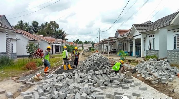 Bantuan Pembangunan PSU Jalan Lingkungan Rumah Subsidi Kalimantan Selatan Kementerian PUPR realestat.id dok