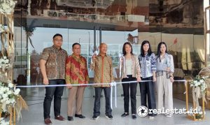 Jajaran Direksi Giantara Group saat meresmikan  Marketing Gallery Giantara Serpong City, Sabtu, 9 September 2023. (Foto: realestat.id)