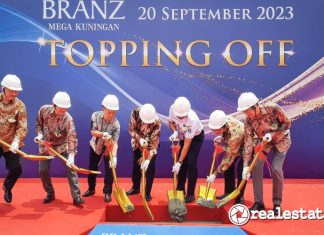 Tokyu Land Indonesia melakukan topping off Branz Mega Kuningan Jakarta