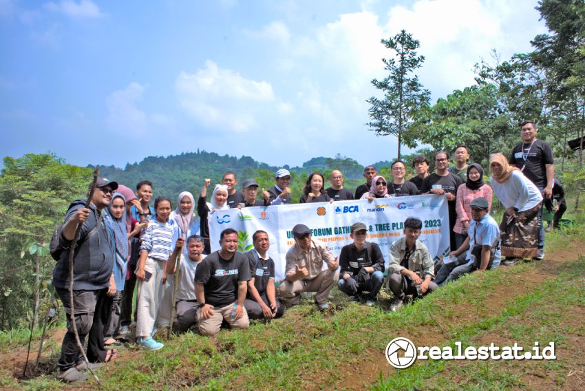 Urban Forum Gathering and Tree Planting 2023 di Hutan Organik Megamendung Bogor realestat.id dok