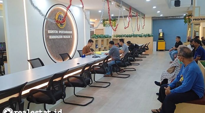 Layanan di Kantor Pertanahan. (Foto: Dok. ATR/BPN) 