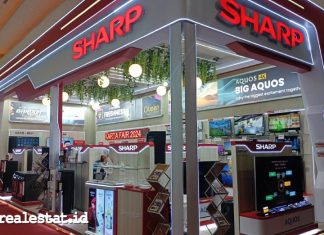 Tampilan booth Sharp di acara Jakarta Fair Kemayoran 2024 realestat.id dok