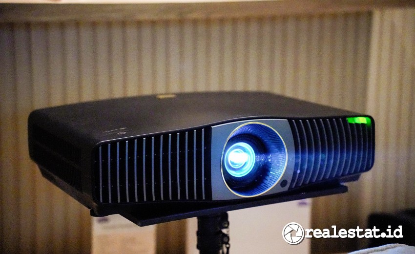 BenQ W5800 Home Cinema Projector realestat.id dok