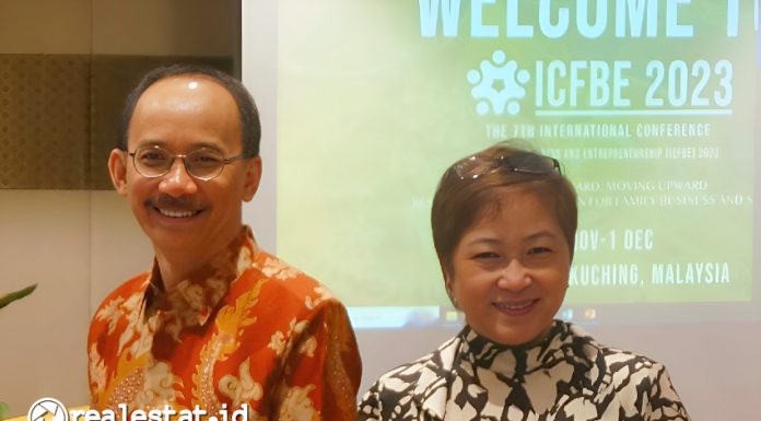 Iman Permana, Chairman International Conference on Family Business and Entrepreneurship (ICFBE) 2024 dan Maria Jacinta Arquisola, Lead Partnership ICFBE 2024 (Foto: Istimewa)