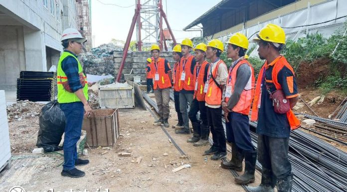 Pekerja Konstruksi Proyek Rusun ASN PUPR Jawa Tengah Sertifikasi K3 realestat.id dok