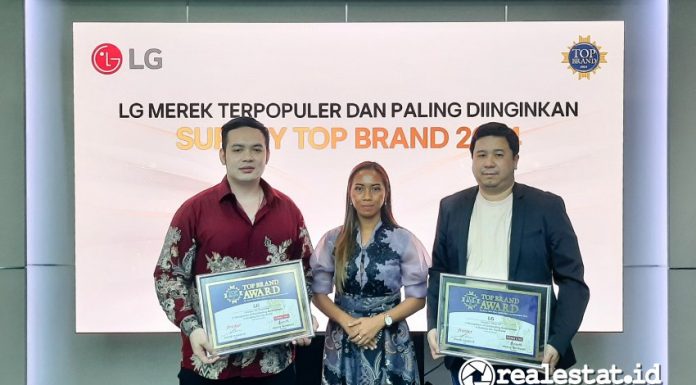 LG Electronics Indonesia meraih penghargaan Top Brand Award 2024-RealEstat.id-Adhitya Putra