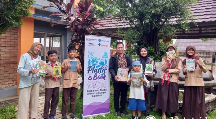 Program Plastic to Book diselenggarakan Sinar Mas Land sebagai bagian dari kegiatan CSR (Foto: Istimewa)