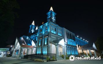 Signify menerangi Gereja Katedral Santa Maria Palembang dengan pencahayaan dinamis Philips LED-RealEstat.id