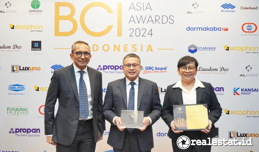 Predikat Top 10 Developers Awards dari BCI Asia Awards diboyong Paramount Land untuk kali ketiga secara berturut-turut, yakni pada tahun 2022, 2023, dan 2024. (Foto: Istimewa)