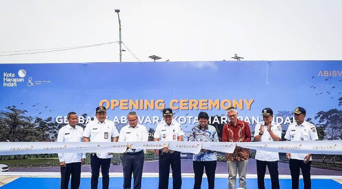 Peresmian gerbang Abisvara Kota Harapan Indah, Bekasi. (Foto: RealEstat.id)