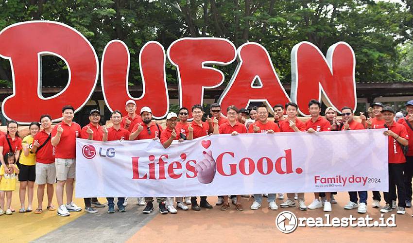 Jajaran manajemen dan karyawan PT LG Electronics Indonesia bersama keluarganya merayakan 34 tahun keberadaannya di tanah air dengan mengadakan gathering bertajuk Life’s Good Family Day, Sabtu (16/11/2024) di Dunia Fantasi, Taman Impian Jaya Ancol, Jakarta Utara. (Sumber: LG Indonesia)