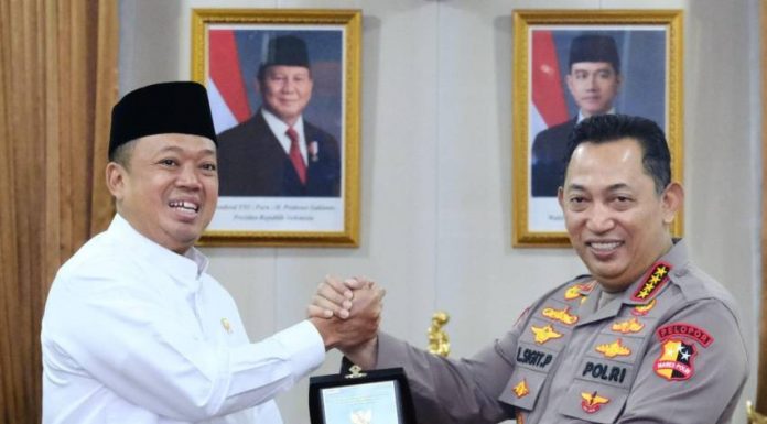 Menteri Agraria dan Tata Ruang/Kepala Badan Pertanahan Nasional (ATR/BPN), Nusron Wahid mengunjungi Kepala Kepolisian Republik Indonesia (Kapolri), Listyo Sigit Prabowo di Mabes Polri untuk berkoordinasi dalam upaya pemberantasan mafia tanah di Indonesia. (Sumber: Kementerian ATR/BPN)