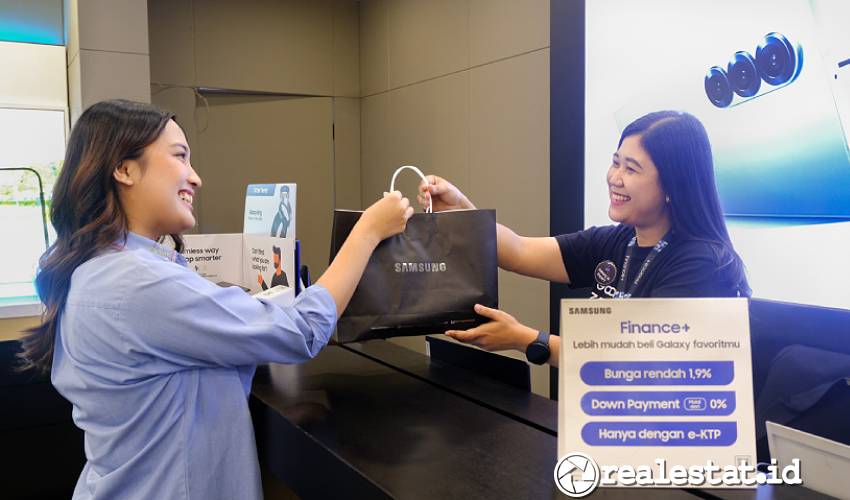 Kerja sama Samsung Electronics Indonesia dengan Home Credit dalam Menyediakan Fasilitas Pembiayaan yang memudahkan konsumen memiliki HP 3 Jutaan Samsung Galaxy A16 5G. (Sumber: Samsung Electronics Indonesia)