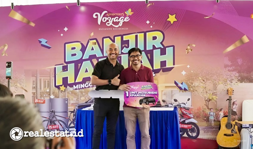 Penghuni Klaster Voyage, Paradise Serpong City yang menjadi pemenang satu unit Mitsubishi Xpander (Foto: Istimewa)