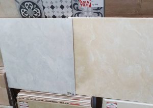 Harga keramik 40X40 per dus Asia Tile yang dijual di pasaran beragam. (Sumber: Tokopedia)