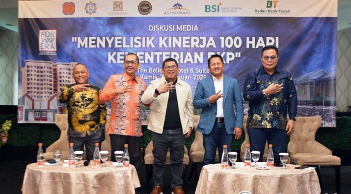 Diskusi media bertema “Menyelisik Kinerja 100 Hari Kementerian PKP” yang dihelat Forum Wartawan Perumahan Rakyat (Forwapera) di Jakarta, Kamis, 27 Februari 2025. (Foto: Istimewa)