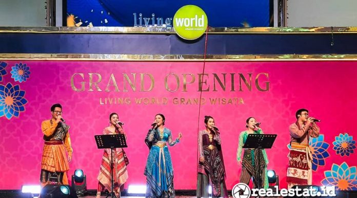 Pembukaan Living World Grand Wisata pada Sabtu (22/02/2025). Dengan menghadirkan lebih dari 250 tenant, pusat perbelanjaan ini menjadi mall terbesar di Timur Bekasi. (Foto: RealEstat.id-Adhitya Putra)